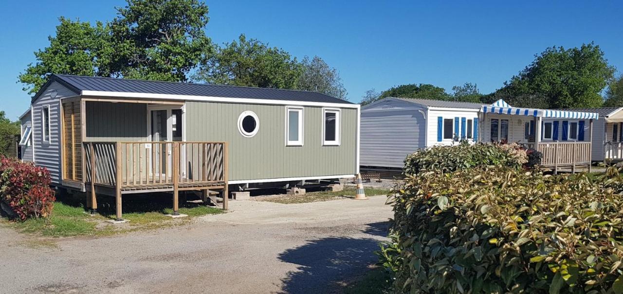 Camping Insolite Le Haut Village Saint-Michel-Chef-Chef Kültér fotó