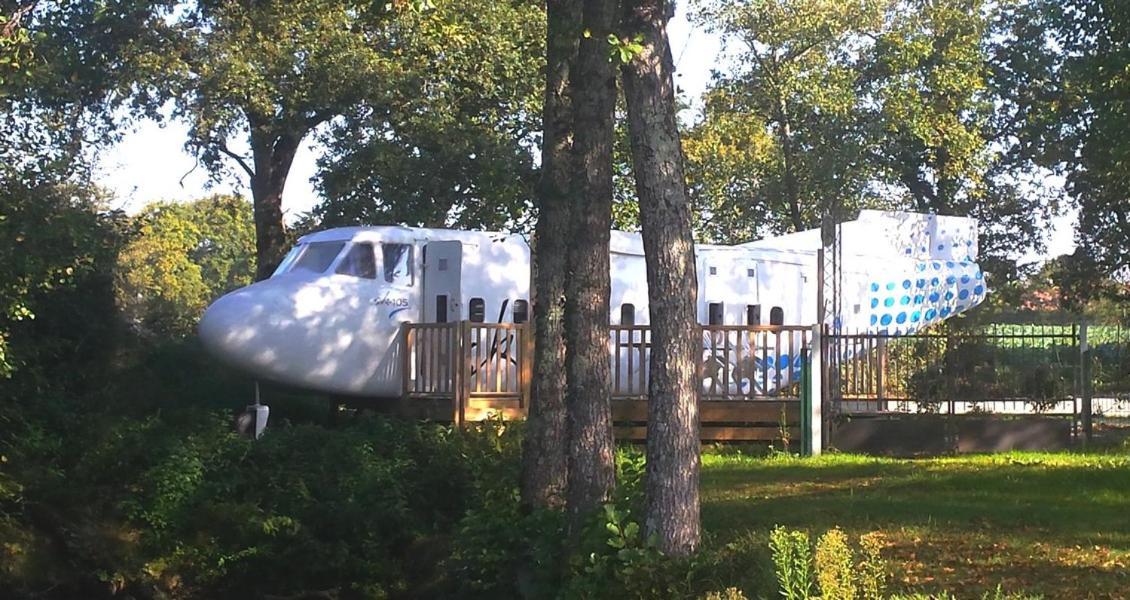 Camping Insolite Le Haut Village Saint-Michel-Chef-Chef Kültér fotó