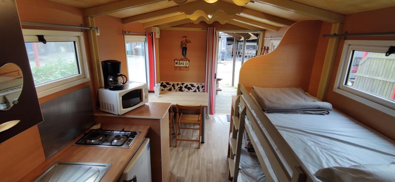 Camping Insolite Le Haut Village Saint-Michel-Chef-Chef Kültér fotó