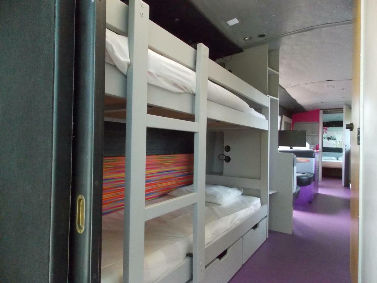 Camping Insolite Le Haut Village Saint-Michel-Chef-Chef Kültér fotó